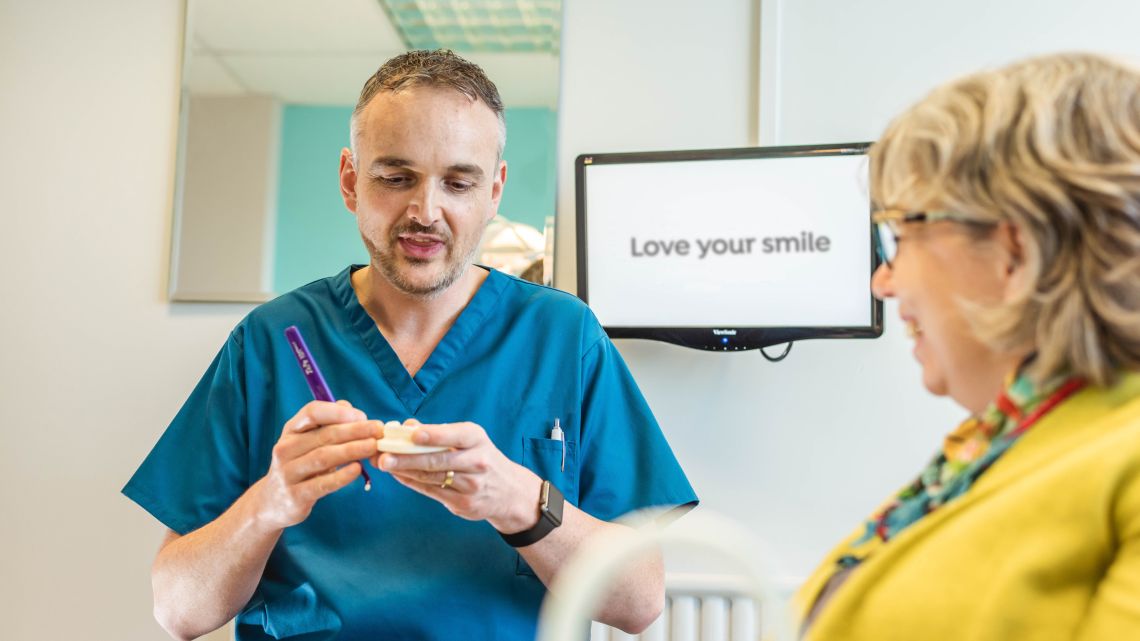 Brighten Your Smile This Winter - Save £150 on Teeth Whitening!