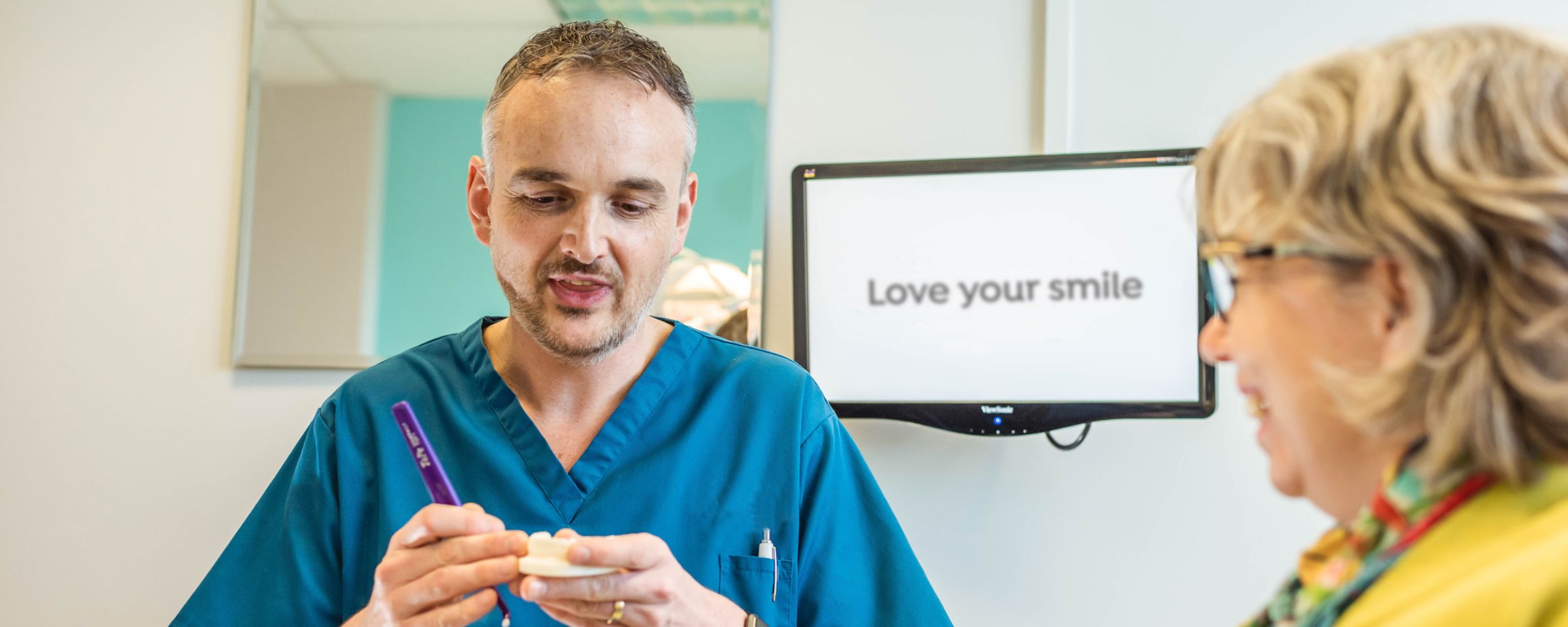 Brighten Your Smile This Winter - Save £150 on Teeth Whitening!